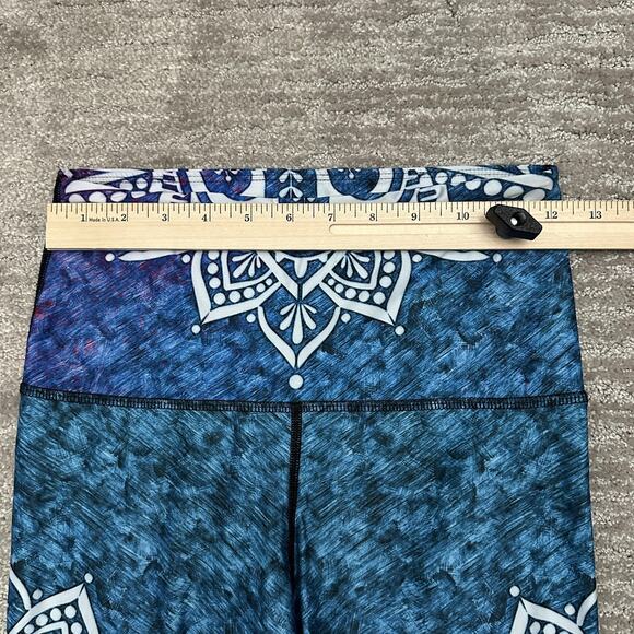 Yoga Democrazy Leggings Womens Small Blue Purple Ombre Mandala Lotus Print Crop - Picture 7 of 11